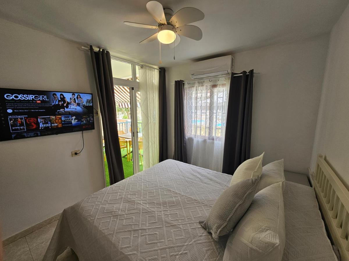 Fayser 108 Beachfront With Direct Pool Access From Terrace อาโรนา ภายนอก รูปภาพ