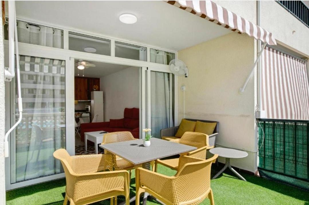 Fayser 108 Beachfront With Direct Pool Access From Terrace อาโรนา ภายนอก รูปภาพ